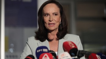 Η Άννα Διαμαντοπούλου σε ρόλο… αντι-Δούκα Η Άννα Διαμαντοπούλου σε ρόλο… αντι-Δούκα