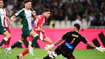 Super League: μοιρασιά και «κουλούρια» στο ντέρμπι των «αιωνίων»