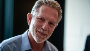 Ο Γερουλάνος «χτυπάει» τον Σάντσεθ για να ακούσει ο Ανδρουλάκης