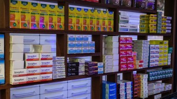 Αυξάνεται στα 200 εκατ. ευρώ η επιδότηση του clawback για τις φαρμακευτικές εταιρείες Αυξάνεται στα 200 εκατ. ευρώ η επιδότηση του clawback για τις φαρμακευτικές εταιρείες