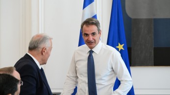 Το πολιτικό μήνυμα του Κυριάκου Μητσοτάκη, με την παραπομπή για διαγραφή του Μάριου Σαλμά Το πολιτικό μήνυμα του Κυριάκου Μητσοτάκη, με την παραπομπή για διαγραφή του Μάριου Σαλμά