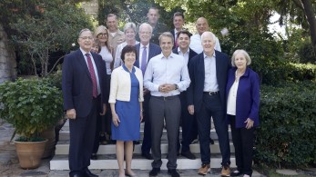 Συνάντηση του πρωθυπουργού με Αμερικανούς γερουσιαστές