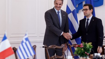 Συνάντηση Κυριάκου Μητσοτάκη με τον ΥΠΕΞ της Γαλλίας Στεφάν Σεζουρνέ