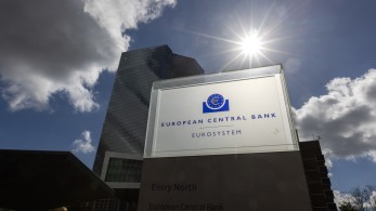 Η ΕΚΤ μειώνει εκ νέου τα επιτόκια - Αναμένεται νέα μείωση στο 2% τον Ιούνιο Η ΕΚΤ μειώνει εκ νέου τα επιτόκια - Αναμένεται νέα μείωση στο 2% τον Ιούνιο
