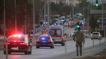 Η Τουρκία βομβάρδισε θέσεις του PKK σε Ιράκ και Συρία μετά την επίθεση στην Άγκυρα Η Τουρκία βομβάρδισε θέσεις του PKK σε Ιράκ και Συρία μετά την επίθεση στην Άγκυρα
