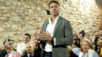 Ο Κασσελάκης ένα βήμα πριν κάνει δικό του κόμμα