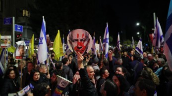 Ισραήλ: στους δρόμους οι πολίτες μετά την καρατόμηση Γκάλαντ