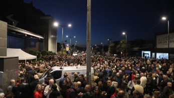 Τραγελαφικές καταστάσεις με τη διαπίστευση Κασσελάκη: έδωσε αμερικανικό κινητό - την έλαβε με μέιλ