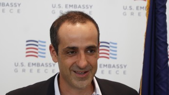 Δωρεά βιβλίων από τη δικηγορική εταιρεία του Γρηγόρη Δημητριάδη στον Σύλλογο «Φλόγα»