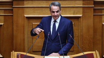 Βουλή: ο Μητσοτάκης απαντά στον Ανδρουλάκη για τους αγρότες