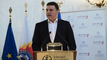 Βασίλης Κικίλιας σε εποχικούς πυροσβέστες: Πάνω από 1.600 προσλήψεις το 2025