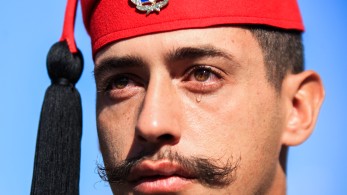 Θεσσαλονίκη: ο δακρυσμένος εύζωνας στην παρέλαση της 28ης Οκτωβρίου