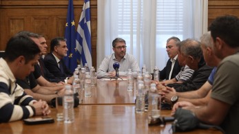 Ο Ανδρουλάκης καρέκλα αλλάζει, όχι το χούι του λαϊκισμού