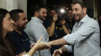 Εκλογές ΠΑΣΟΚ: καθαρή νίκη Ανδρουλάκη