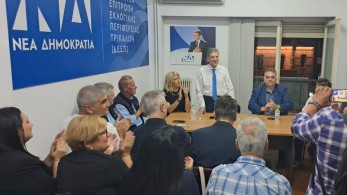 Ο Γιώργος Αυτιάς κοντά  στους κατοίκους της Θεσσαλίας