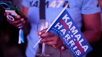 Εκλογές ΗΠΑ: νίκες Χάρις σε Καλιφόρνια και Όρεγκον