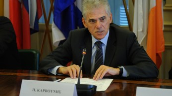 Πάνος Καρβούνης στο Μανιφέστο: Η Ελλάδα στην Ευρώπη - «Το φθάσιµον εκεί είν’ ο προορισµός σου» Πάνος Καρβούνης στο Μανιφέστο: Η Ελλάδα στην Ευρώπη - «Το φθάσιµον εκεί είν’ ο προορισµός σου»