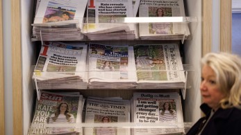 Ο όμιλος Guardian συμφώνησε στην πώληση της εφημερίδας The Observer