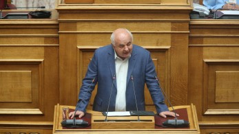 Ευθεία αμφισβήτηση του θεσμού της Δημοκρατίας από το ΚΚΕ: «Ο θεσμός του ΠτΔ είναι αντιλαϊκός»