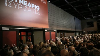 Φυλλορροεί ο ΣΥΡΙΖΑ: και η Ολυμπία Τελιγιορίδου ανακοίνωσε την αποχώρησή της (Vid)