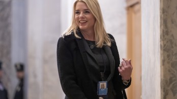 Παμ Μπόντι: ποια είναι η υπουργός Δικαιοσύνης της κυβέρνησης Τραμπ