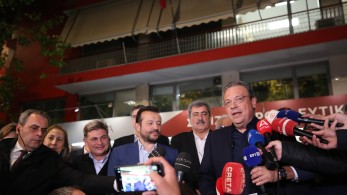 Συγχαρητήρια από Κατερίνα Σακελλαροπούλου σε Σωκράτη Φάμελλο για την προεδρία του ΣΥΡΙΖΑ