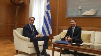 Ανοιχτό το ενδεχόμενο αλλαγής του εκλογικού νόμου - Τι συζητήθηκε στη συνάντηση Μητσοτάκη-Ανδρουλάκη