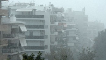 Καιρός: βροχές και καταιγίδες στο μεγαλύτερο μέρος της χώρας