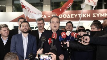 ΣΥΡΙΖΑ: Habemus πρόεδρο - Σωκράτη, εσύ superstar