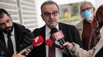 Ολόκληρος ο ΣΥΡΙΖΑ στα δικαστήρια: ο Μαντζουράνης μηνύει υποστηρικτές του Κασσελάκη