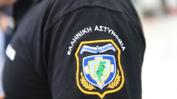 Φρίκη: σοκαριστικές αποκαλύψεις για τον αστυνομικό της Βουλής που κακοποιούσε τα παιδιά του