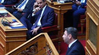 Οι γκάφες του ΠΑΣΟΚ, η εμμονή του Ανδρουλάκη και η κυριαρχία Μητσοτάκη Οι γκάφες του ΠΑΣΟΚ, η εμμονή του Ανδρουλάκη και η κυριαρχία Μητσοτάκη