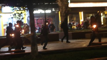 Θεσσαλονίκη: κουκουλοφόροι πέταξαν μολότοφ έξω από το τουρκικό προξενείο