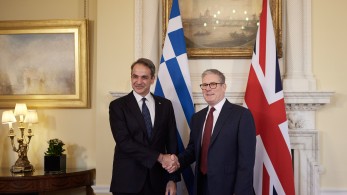 Συνάντηση Μητσοτάκη-Στάρμερ: νέα ώθηση στις ελληνοβρετανικές σχέσεις - Η δέσμευση για τα Γλυπτά
