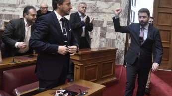 Χαμηλές πτήσεις για το ΠΑΣΟΚ - Ο Ανδρουλάκης που δεν «τραβάει» και οι κόντρες με Διαμαντοπούλου, Δούκα