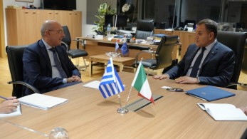 Συνάντηση για το μεταναστευτικό του Νίκου Παναγιωτόπουλου με τον Ιταλό πρέσβη
