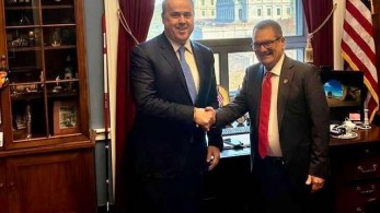 Συνάντηση Σταύρου Παπασταύρου με τον γερουσιαστή Γκας Μπιλιράκη στις ΗΠΑ