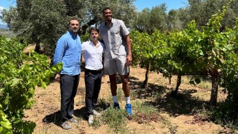 Στην οικογένεια Αντετοκούνμπο και την PREMIA Properties περνά το Village Cinema Ρέντη