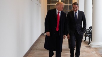 Ικανοποίηση στο Μαξίμου με τα σχόλια Τραμπ για Μητσοτάκη - Μήνυμα διαπραγμάτευσης στις ΗΠΑ