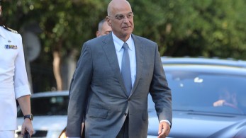 Στο Κατάρ αύριο ο Νίκος Δένδιας