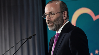 Σκληρή επιστολή του Μάνφρεντ Βέμπερ στον Έντι Ράμα: Δεν λάβατε μέτρα για να αποτρέψετε την επίθεση στον Φρέντι Μπελέρη