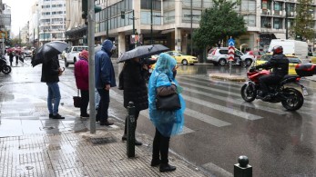 Καιρός: πού αναμένονται βροχές, καταιγίδες και χιόνια - Πώς θα γιορτάσουμε τα Χριστούγεννα