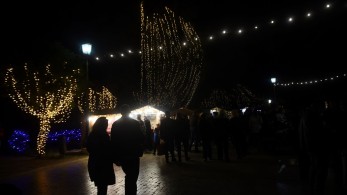 Το μήνυμα αλληλεγγύης του Νίκου Χαρδαλιά στη φωταγώγηση του Χριστουγεννιάτικου Χωριού