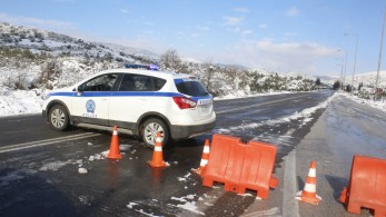Η ΕΛ.ΑΣ ρίχνει την ευθύνη του χάους στην Αράχοβα στα ηλεκτρικά αυτοκίνητα Η ΕΛ.ΑΣ ρίχνει την ευθύνη του χάους στην Αράχοβα στα ηλεκτρικά αυτοκίνητα