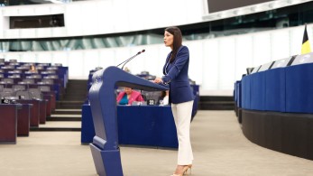 Η Λατινοπούλου τσαλακώνει την επιστολή του πρέσβη της Τουρκίας στην ΕΕ (video) Η Λατινοπούλου τσαλακώνει την επιστολή του πρέσβη της Τουρκίας στην ΕΕ (video)