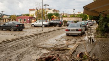 Καταρρακτώδεις βροχές στη Ρόδο: πλημμυρισμένοι δρόμοι και απεγκλωβισμοί - Ήχησε το 112