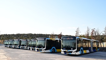 Βασίλης Οικονόμου: 100 νέα ηλεκτροκίνητα λεωφορεία βγαίνουν στους δρόμους