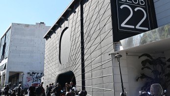 Ανοίγει ξανά το κλαμπ που σέρβιρε αλκοόλ σε ανήλικους - Η αντίδραση Δούκα και Μπακογιάννη