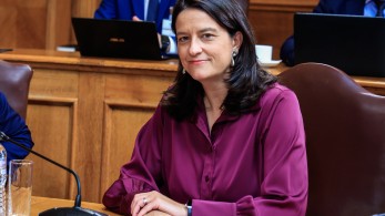 Πρεμιέρα για τον νέο κατώτατο μισθό - Η Νίκη Κεραμέως απαντά σε ερωτήματα πολιτών (video)