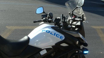 Θεσσαλονίκη: συμπλοκή-«μυστήριο» νεαρών με έναν τραυματία, ο οποίος απειλούσε θαμώνες με σπασμένο μπουκάλι